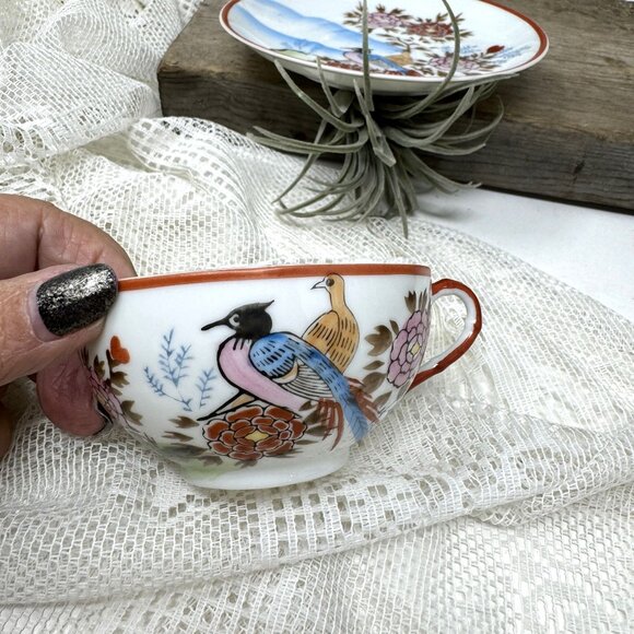 Hand-Painted Vintage Porcelain Tea Cup & Saucer Set With Bird & Floral Design - Picture 2 of 9